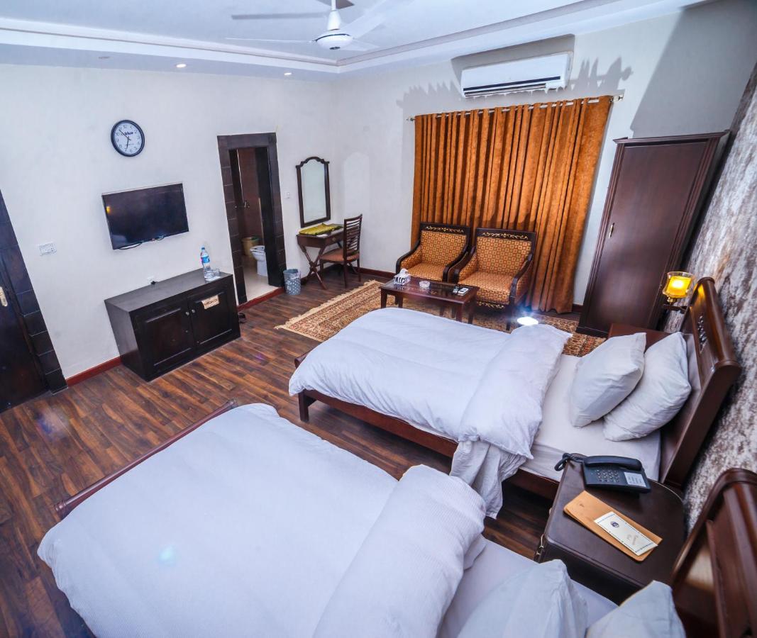 Hôtel Vip House à Peshawar Extérieur photo