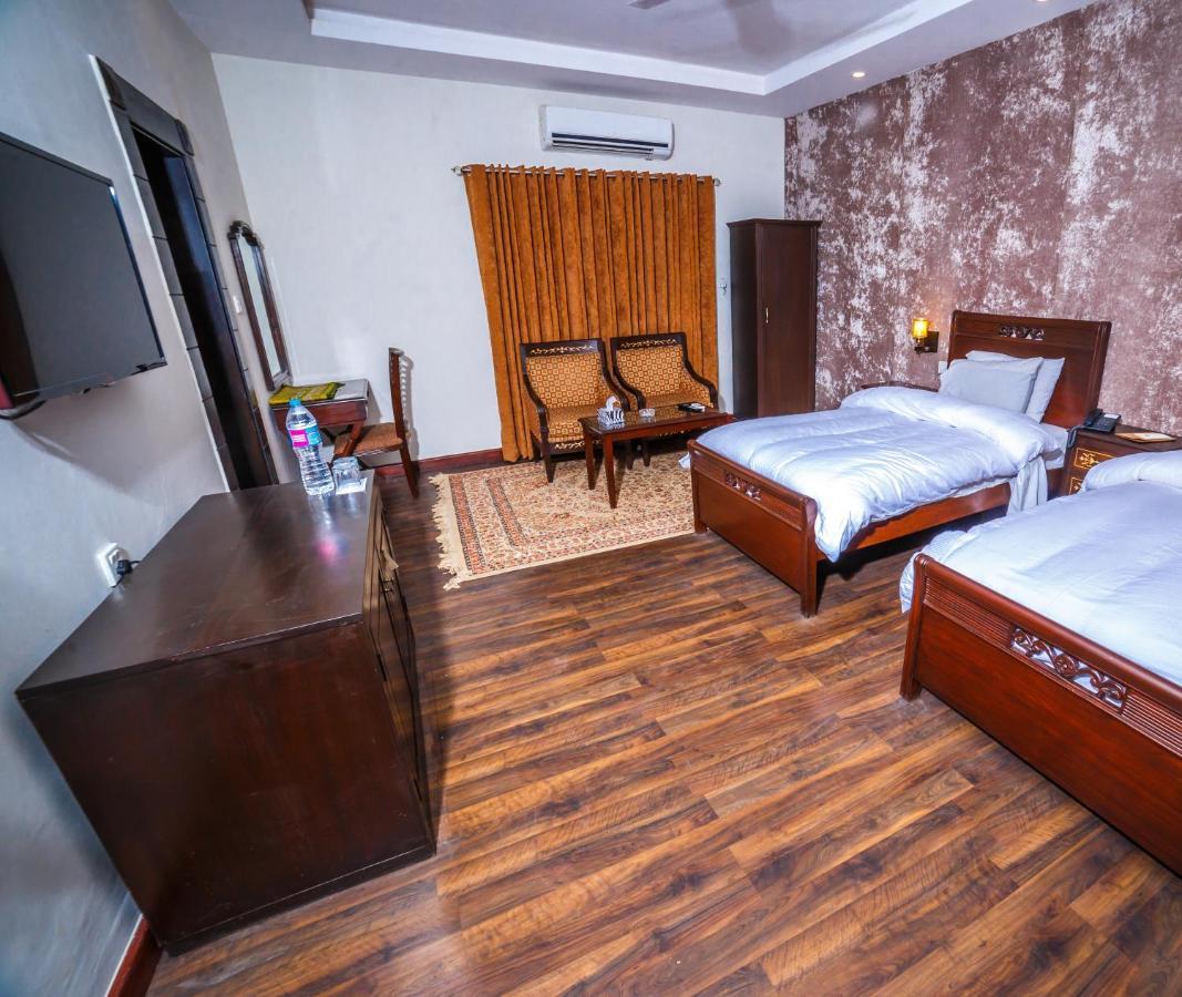 Hôtel Vip House à Peshawar Extérieur photo