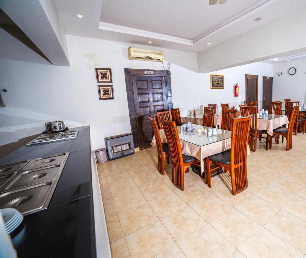 Hôtel Vip House à Peshawar Extérieur photo
