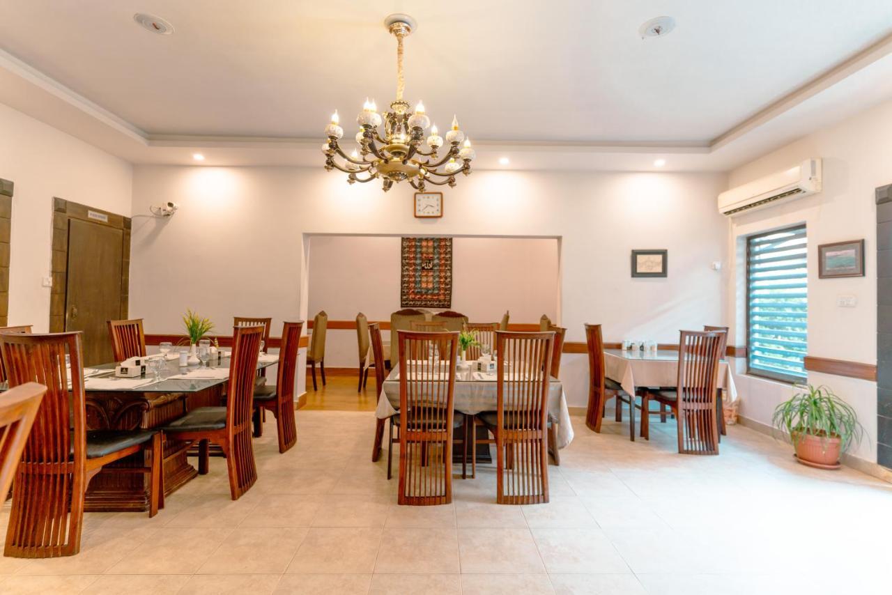 Hôtel Vip House à Peshawar Extérieur photo