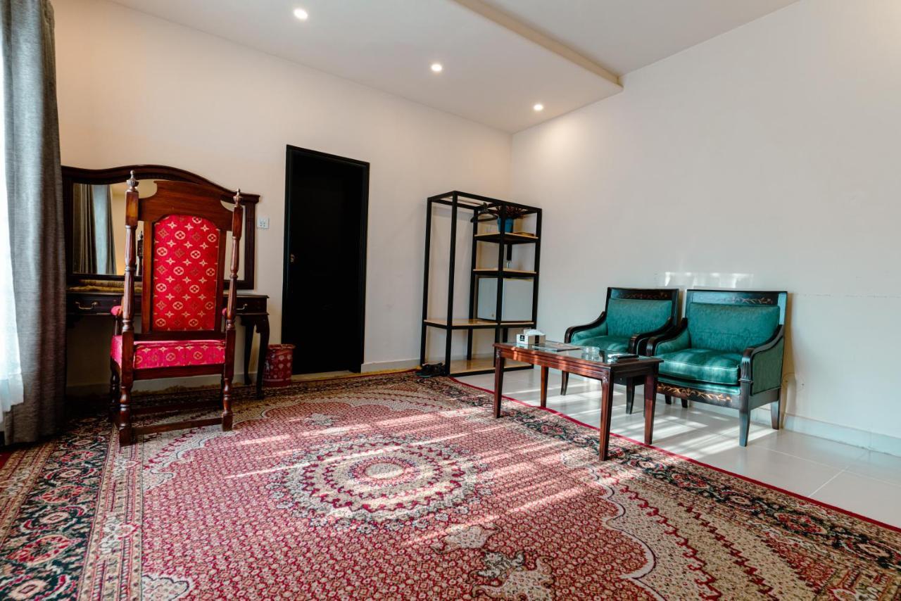 Hôtel Vip House à Peshawar Extérieur photo